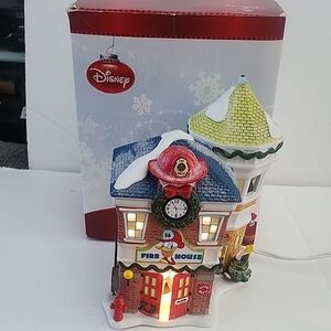 Disney Mickey's Christmas Village DONALD'S FIRE STATION Ligh-up